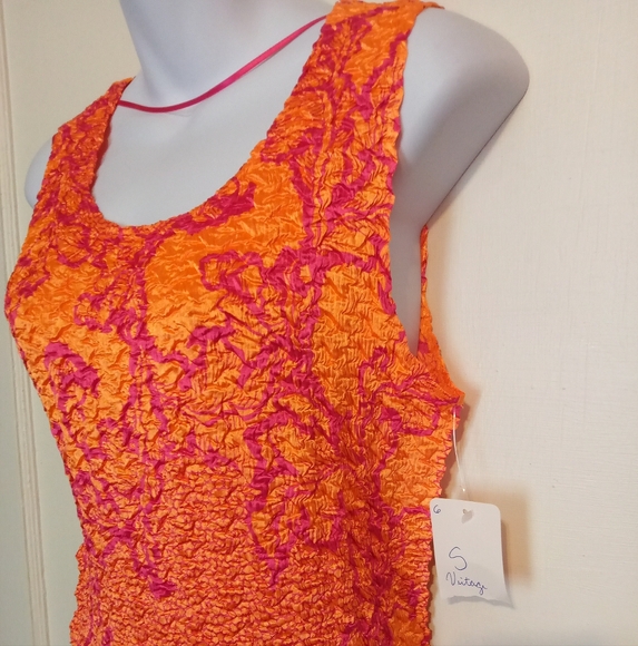 🛍️ BUNDLE ONLY🛍️Jaclyn Smith Orange and Pink Textured Popcorn Tank Top - Picture 3 of 7